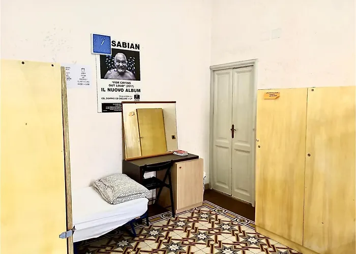 Global 247 Hostel *